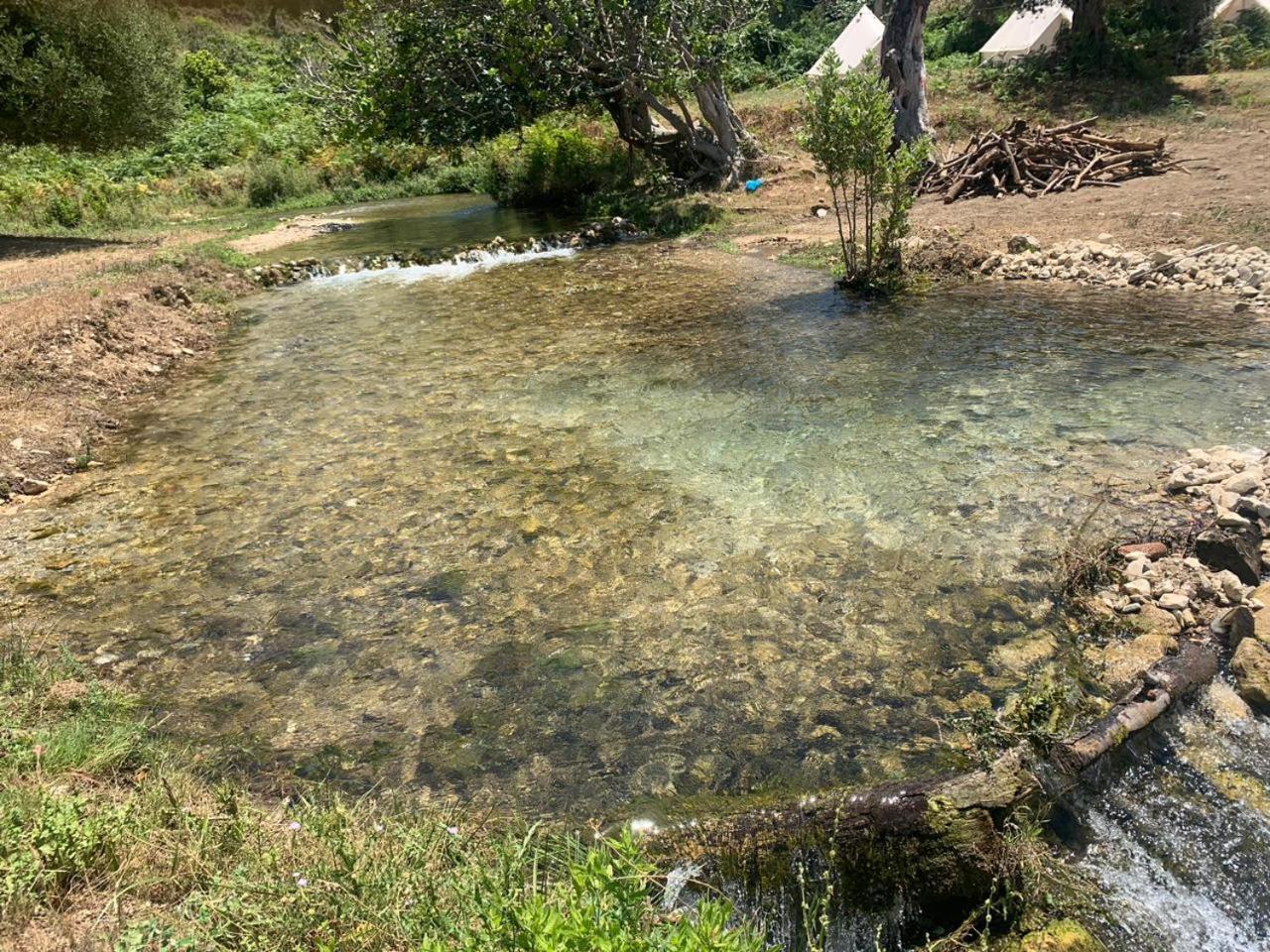 Riverside Bunec Camping Piqeras Zewnętrze zdjęcie